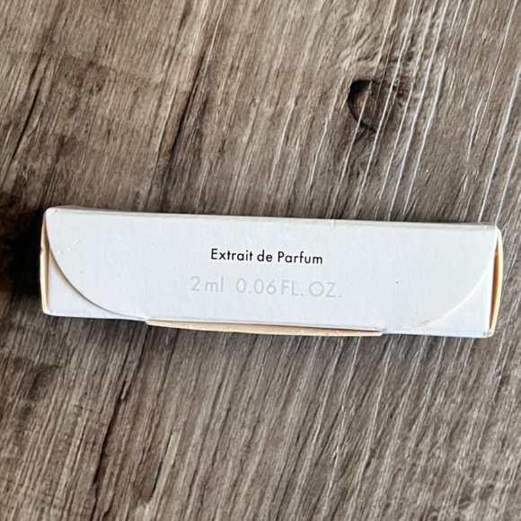 Louis Vuitton Etoile Filante Extrait De Parfum 2ml Sample NEW - Picture 2 of 3
